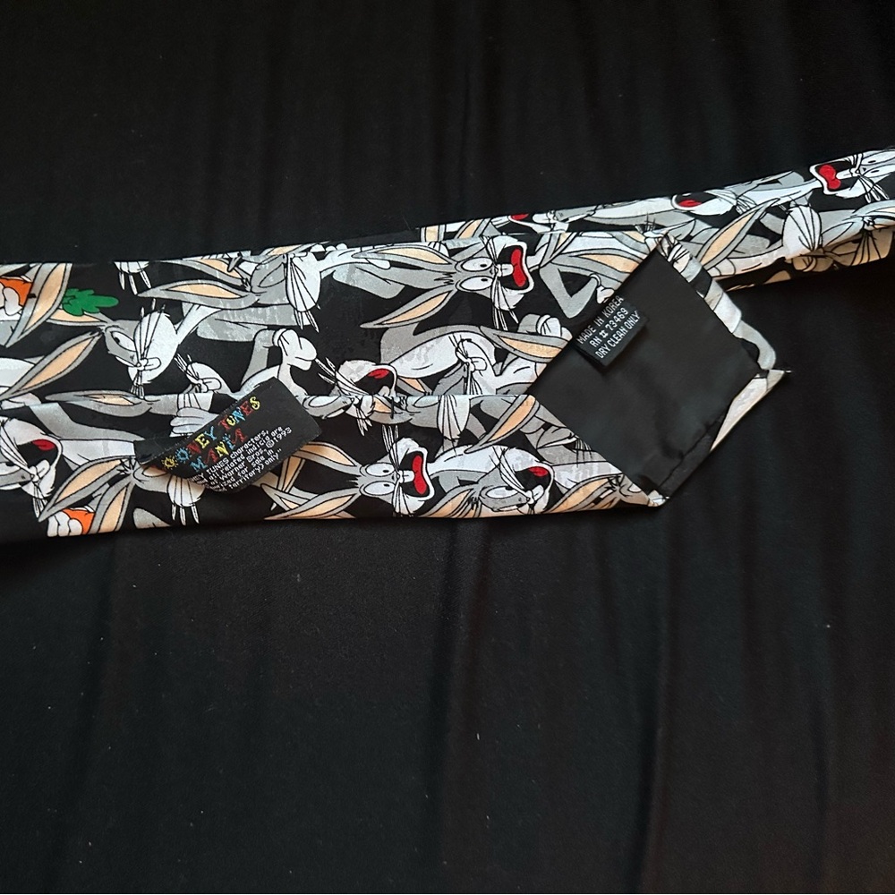 Looney Tunes Bugs Bunny 90s Necktie
